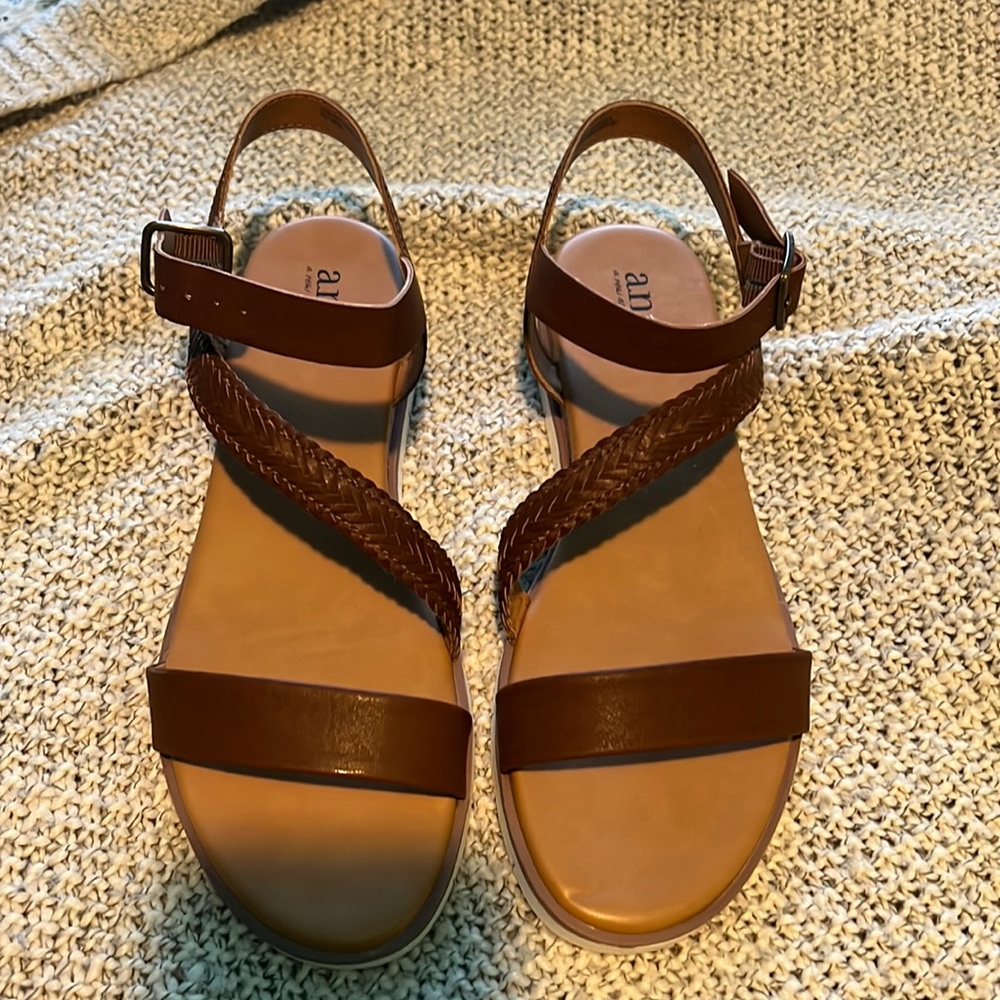 Womens leather sandal